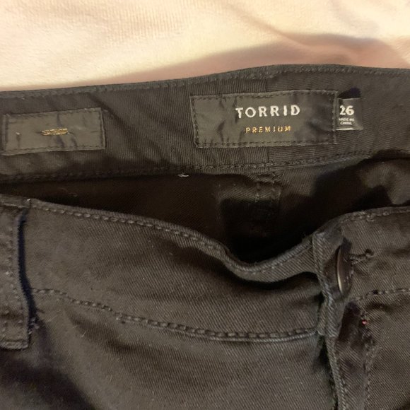 Torrid Premium Skinny Distressed/ Embellished Jeans Sz 26 - Picture 3 of 11